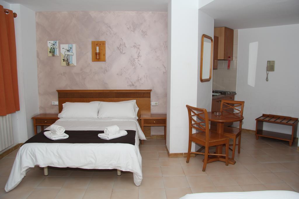 Gomila Palma Apartments Buitenkant foto